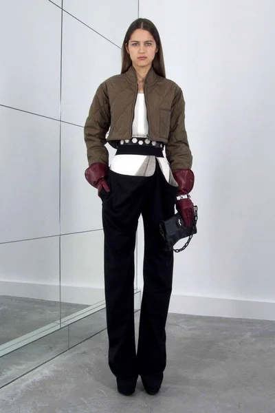Look 14